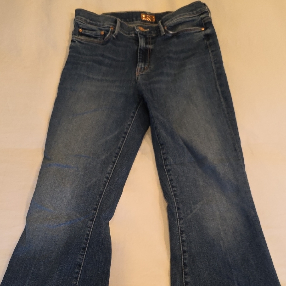 MOTHER The Weekender Fray Jeans in Walking On Coals - Picture 6 of 10
